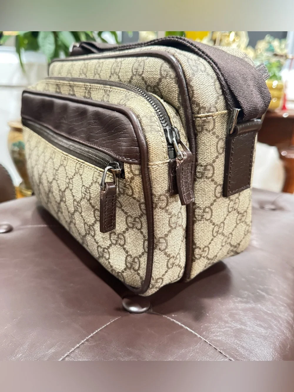 Gucci GG Supreme Monogram Canvas Brown Leather Messenger Crossbody Bag